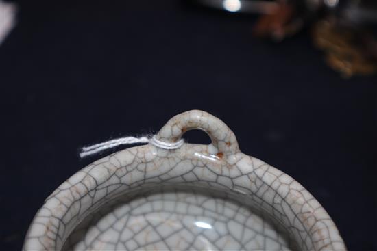 A Chinese crackle glaze tripod censer diameter 7.5cm